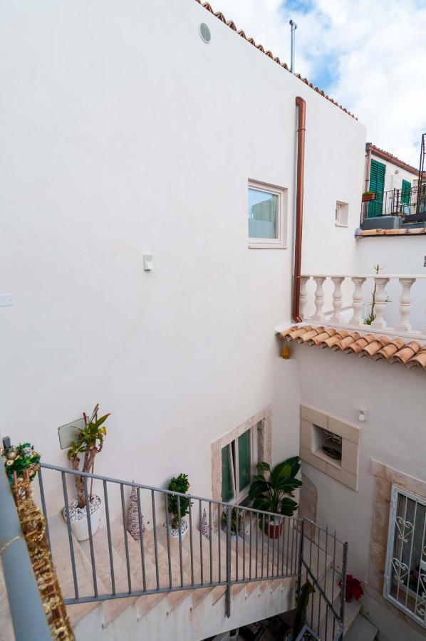 Apartmán L'Alba Di Ortigia A Due Passi Dal Mare Syracuse Exteriér fotografie